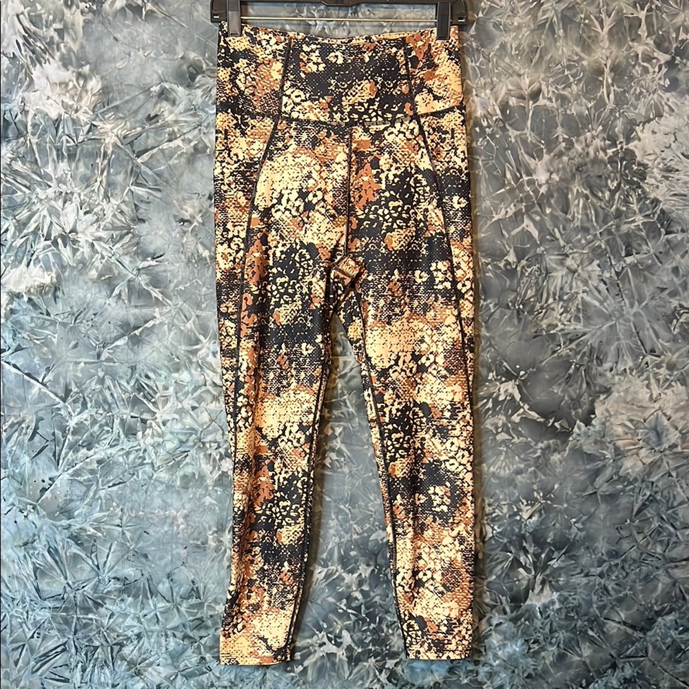 Nine West Black and Tan Leggings with Artistic Camouflage Print
